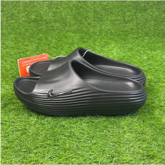 Nike ReactX Rejuven8 Mens Slides 
 Triple Black HV4479-001 size 8 - Picture 1 of 4